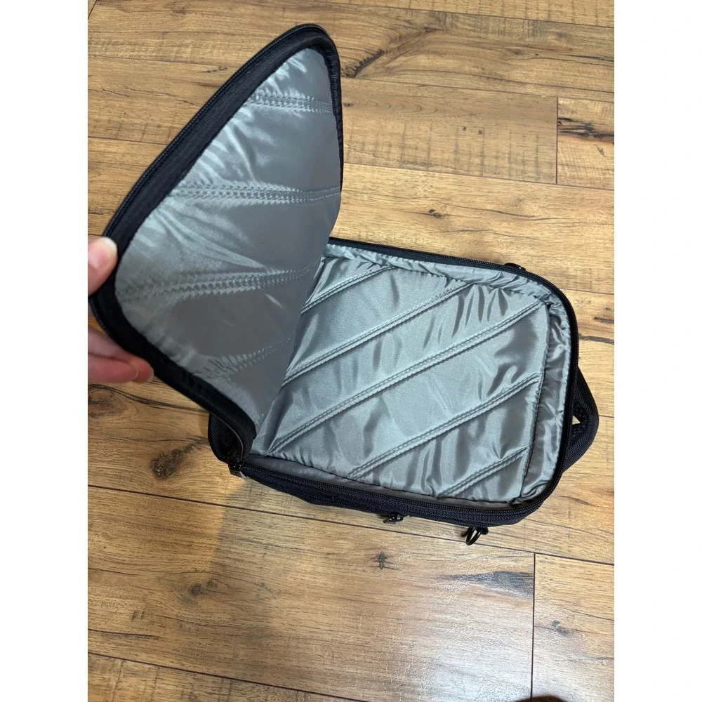 Ful E-Reader Messenger Bag Black Tablet Sleeve Padded Case TG6076IP-B NEW